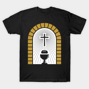 Cross, holy chalice and bread. T-Shirt